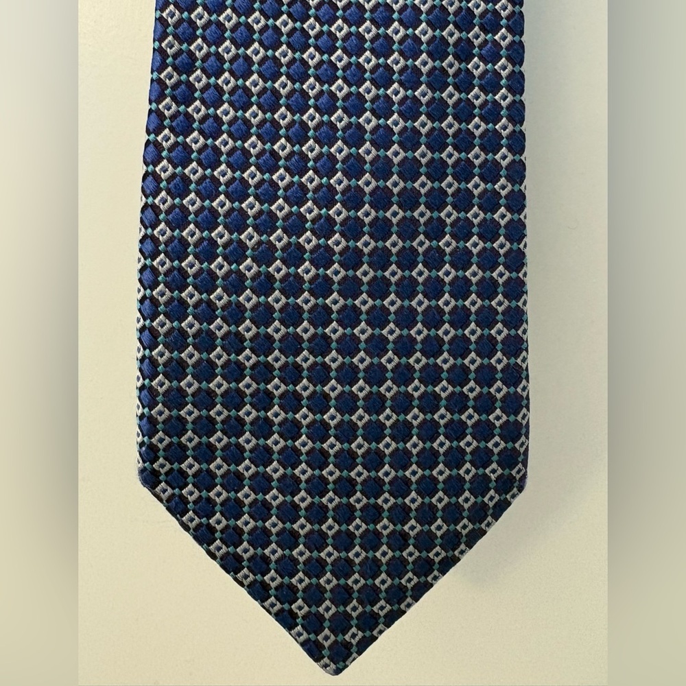 Robert Graham Tie